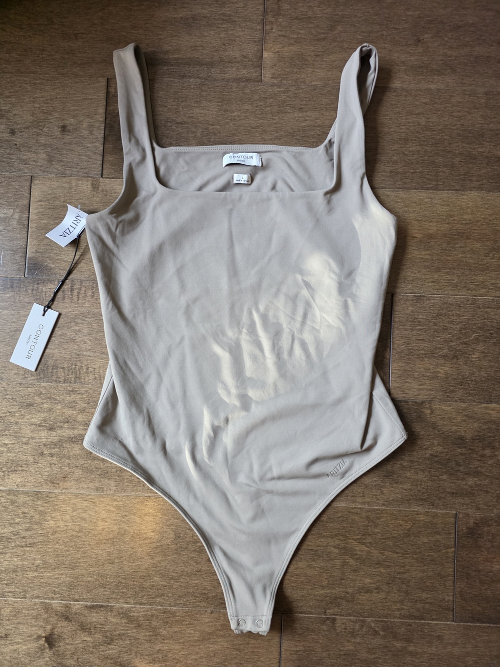 Aritzia Original Contour Pursue Squareneck Bodysuit